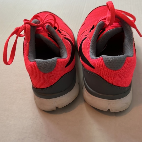 NIke Flex Experience RN 3 - Picture 4 of 7